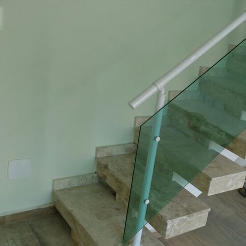 Escadas de Granito na Zona Leste